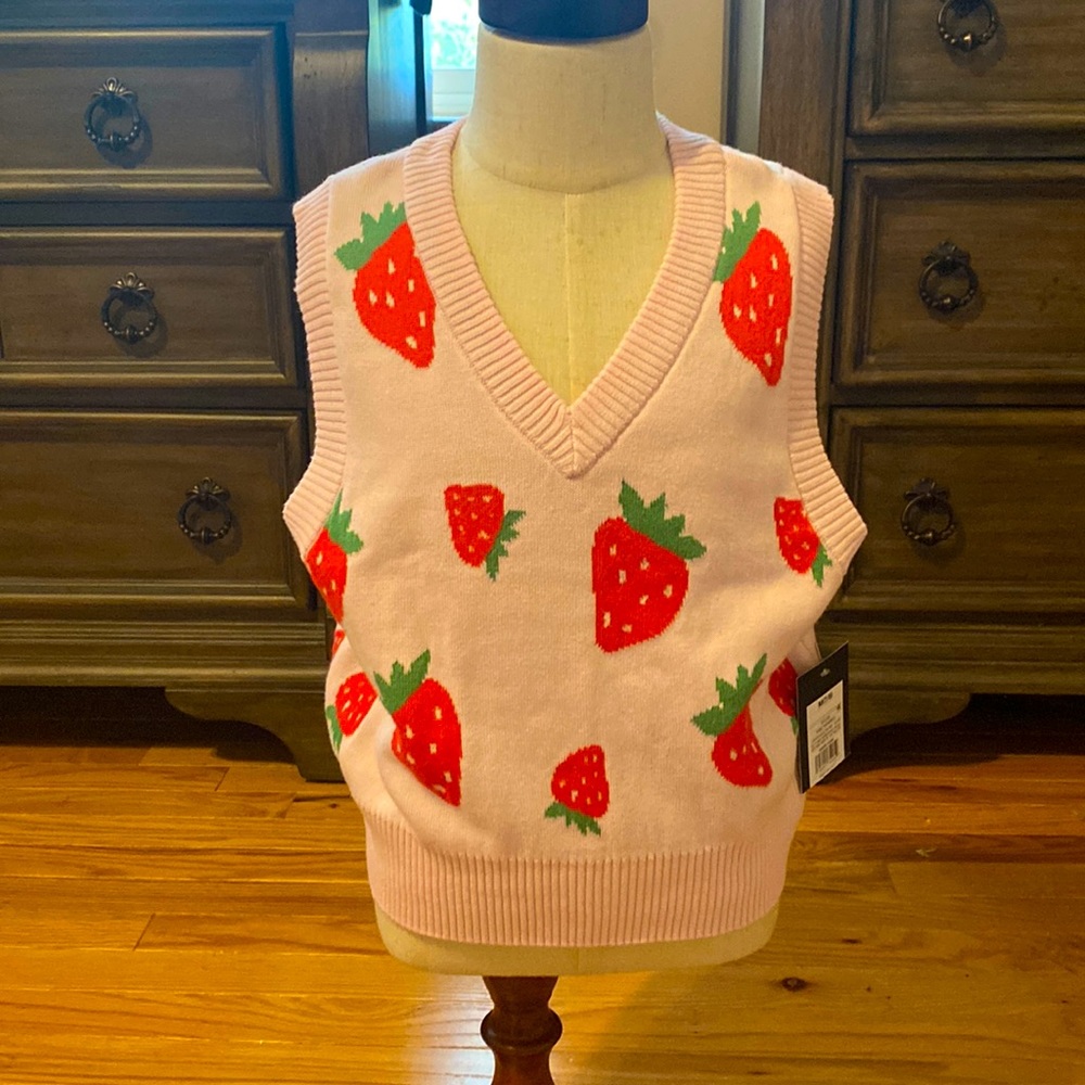Girls Art Class Sweater Vest - Pink with Strawberries !  NWT